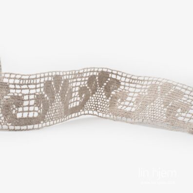 Naturlig grå blonde i lin.