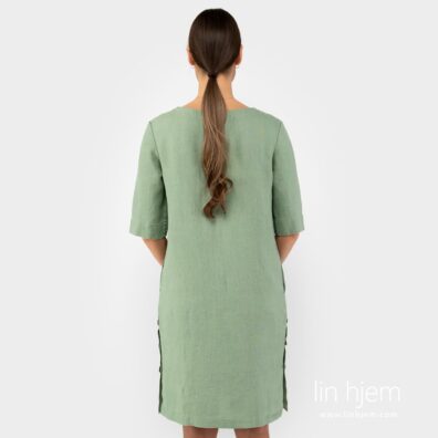 Malvina grønn farget kjole.