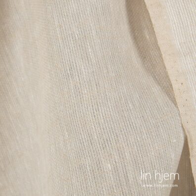 Mønstret 100% linstoff i beige farge.