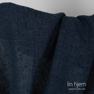 Grå stripete blått linstoff.