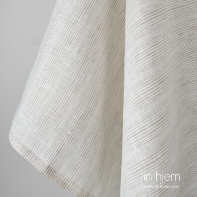 100% linstoff i beige striper.