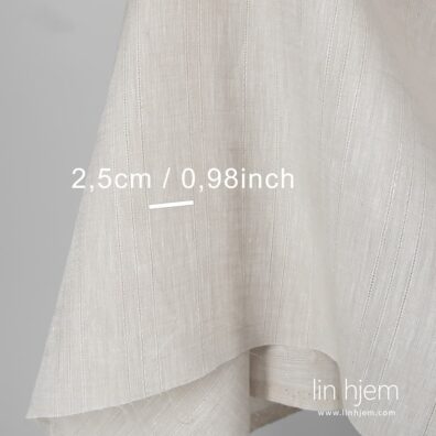 Stripete 100% linstoff, gulaktig brunt.