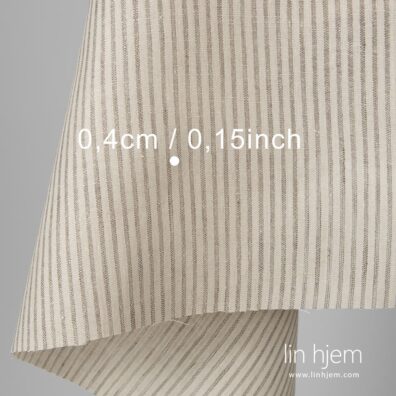 100% linstoff i brunaktig farge.