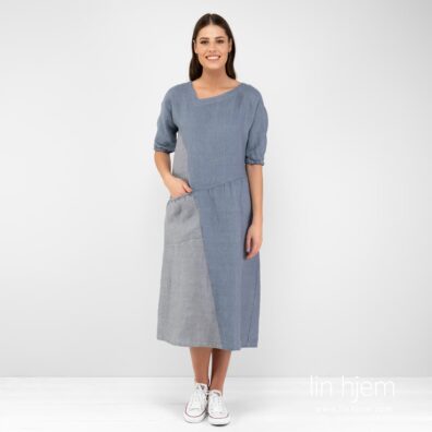 Blåaktig kjole INDI.