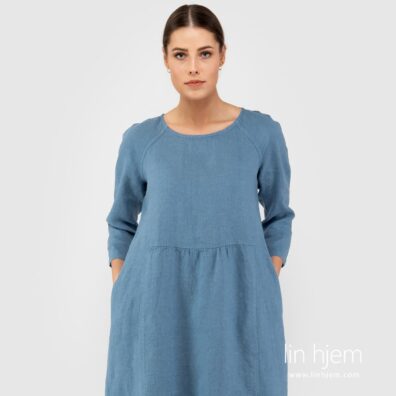 Blå kjole, DELFINA.