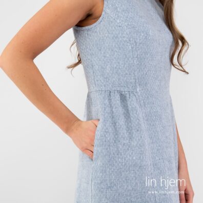 100% lin kjole, lyseblå.
