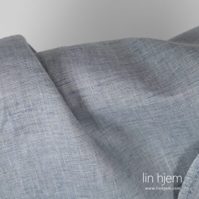 100% linstoff i blå og grå ruter.