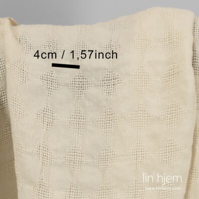 100% linstoff med romber.