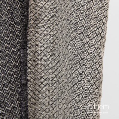 Vasket brunaktig svart linstoff.