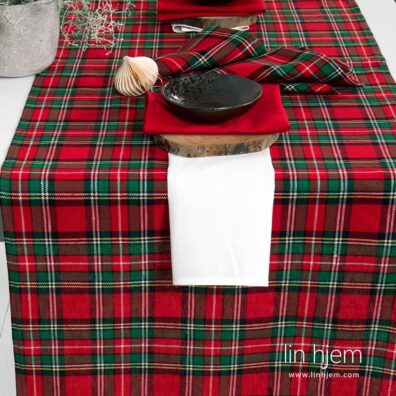 Rutete bordløper av lin-bomulls stoff.