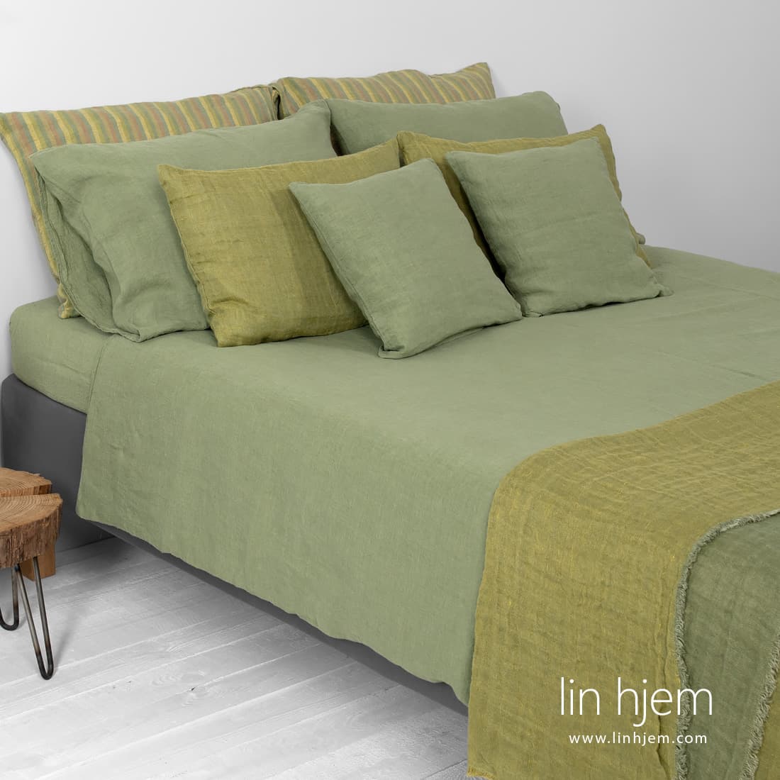 Lysegrønt sengesett.