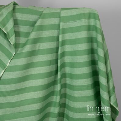 Linstoff i brede grønne striper.