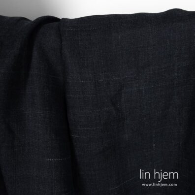 Mørkeblått 100% linstoff i striper.