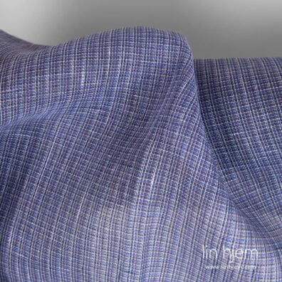 Rutete 100% linstoff i lilla.