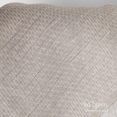100% linstoff i lys grå farge.