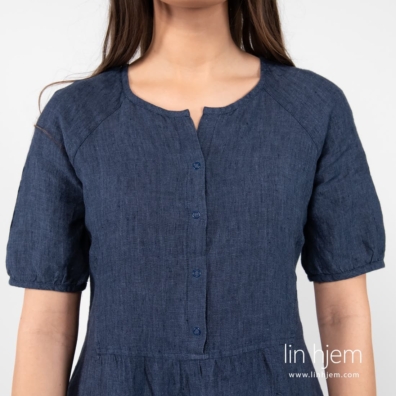 Blå farget 100% lin kjole.