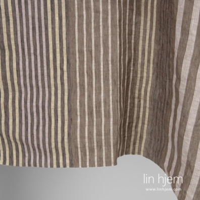 Vasket 100% linstoff i striper.