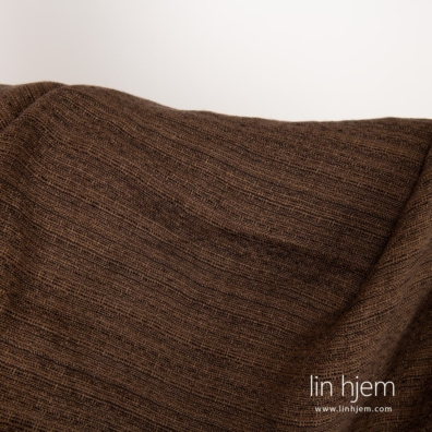 Brun farget 100% linstoff, vasket.