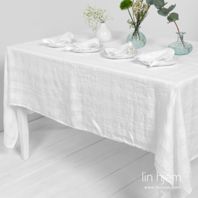 PORTO duk av 100% linstoff.