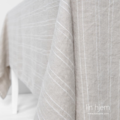 Grå linduk av URBAN kolleksjon.