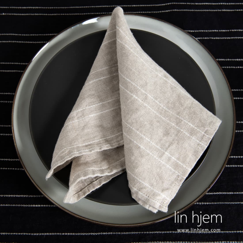 URBAN gr&aring; linserviett.