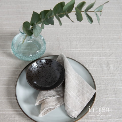 URBAN serviett av lin.