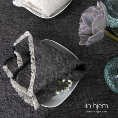 Svart serviett av lin, MANTIS.