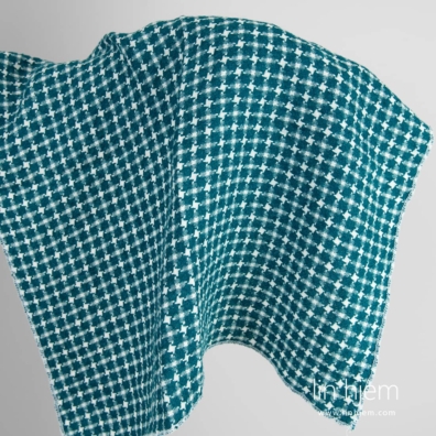 Vasket linstoff turkis hvitt rutete