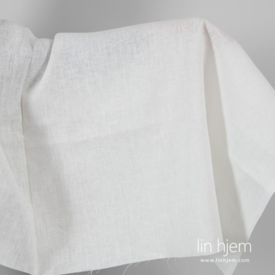 Råhvitt rent linstoff