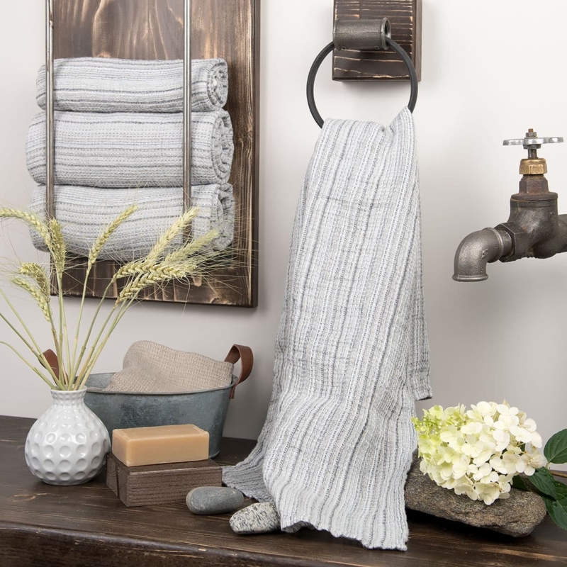 PURO gr&aring;stripet lin h&aring;ndkle