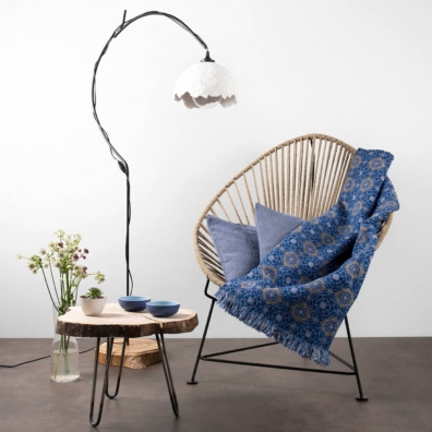 Jacquardblå lin-bomullspledd med blomster