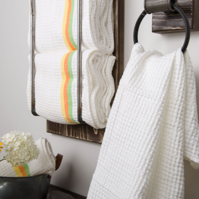 BERGAMO hvitt halvlin håndkle med vaffelruter