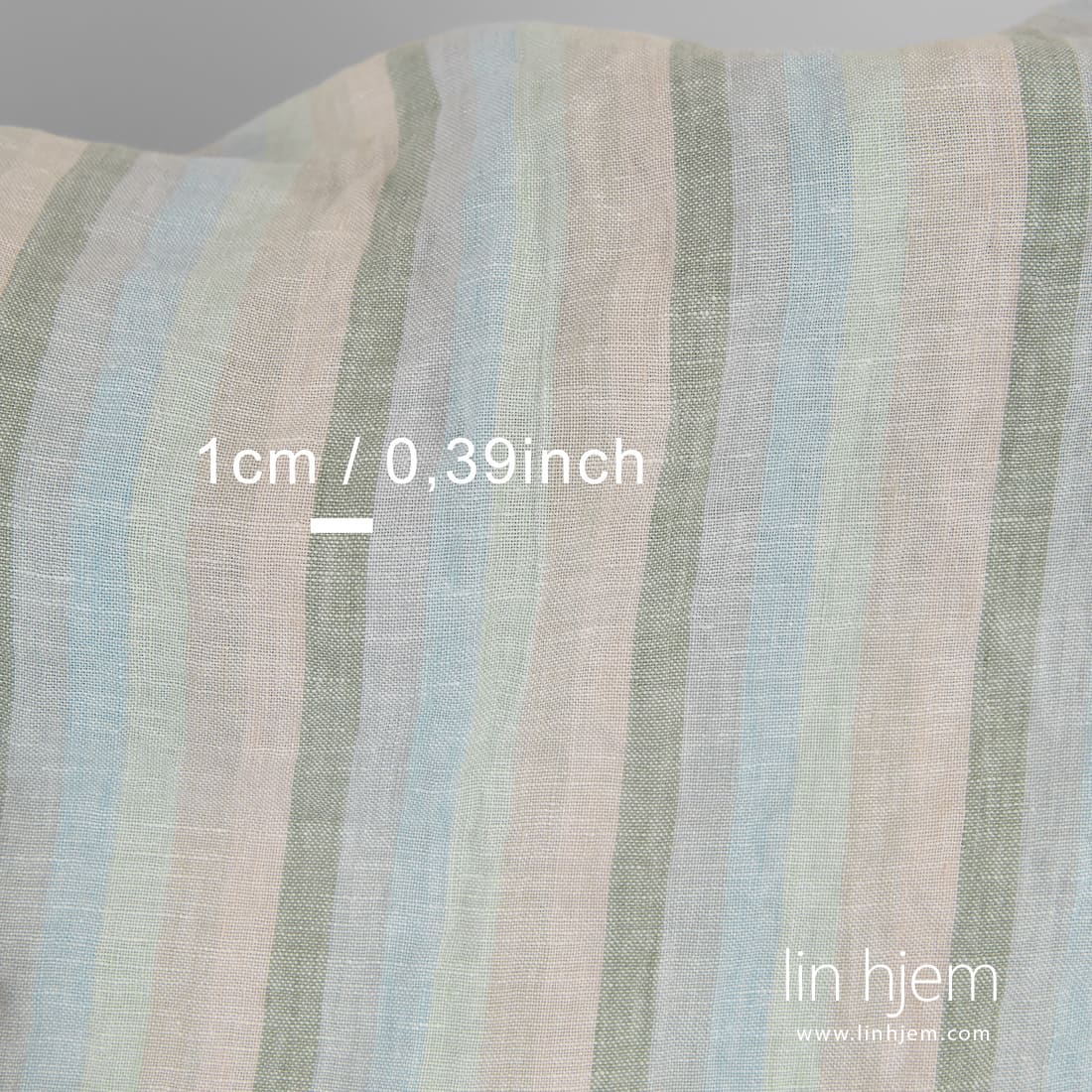 Linstoff stripet vevd av lys grå, lyseblå, lys grønn, taupe, lys rosa, lagret grønt og hvitt garn