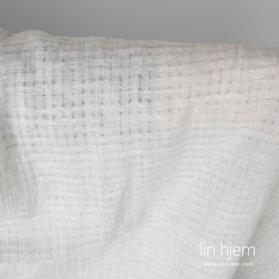 Lys grått gjennombrudd linstoff, vasket, 145cm bredt