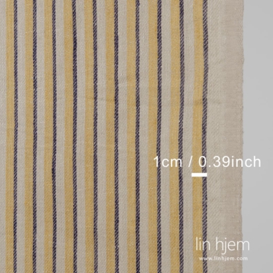 Farge: gulbrun, mørkeblå, brungul og lys kakao