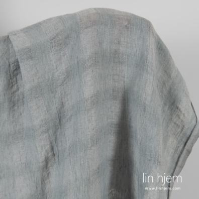 Gjennomsiktig Linstoff I Grå Ruter, Vasket