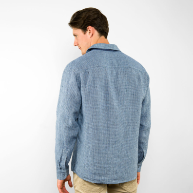 Modell: klassisk skjorte, løs silhuett