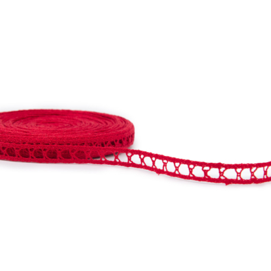 Blonde i lin intens rød heklet i store masker 1,2cm bred