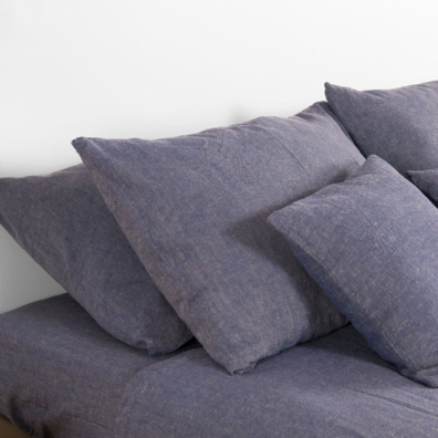 MALTA lin-bomull putetrekk mørkeblått - beige melange laget med klaff lukking.