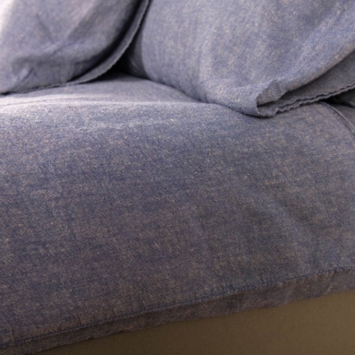 Sengetøy laget av mørkeblått -biege lin-bomullstoff