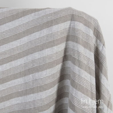 Linstoff i naturfarge med striper vasket, mykt, skånsomt