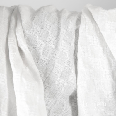 Linstoff knall hvit mønstret vasket passer til å sy klær og hjemmetekstiler