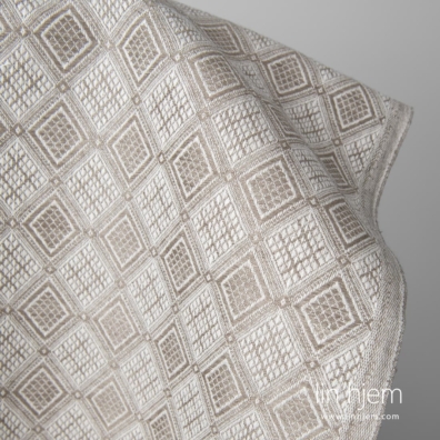 Beige lin-bomull stoff med romber