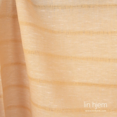 Gult halvlinstoff med løstvevde gjennomsiktige horisontale striper