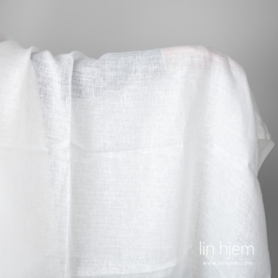 Linstoff snøhvitt lett