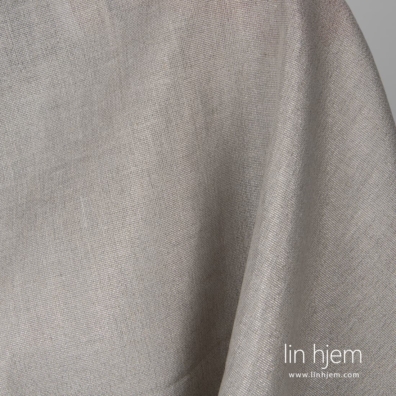 Naturlig grått linstoff med sølvglans