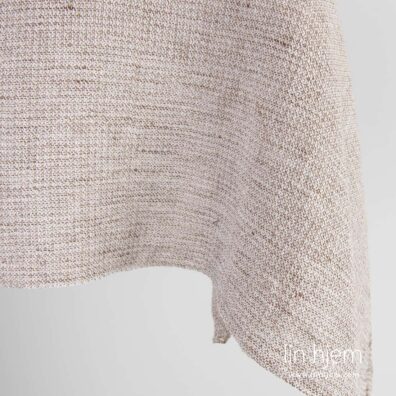 270cm bredt vasket brunt og hvit halvlin stoff, mykt, skånsomt