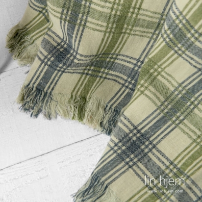 ROCCA halvlin pledd rutete med 5cm frynser