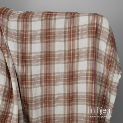 Bredt halvlin stoff brunrutet vasket