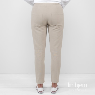 Beige lin-bomull bukse med påsydde lommer på baksiden